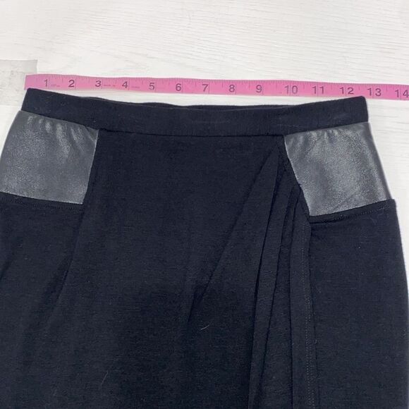 David Lerner Black Faux Leather Trim Skirt Size Small - Picture 9 of 12